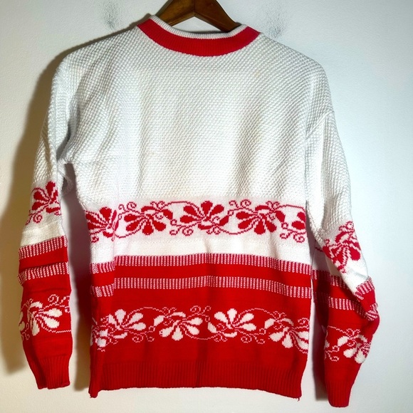 Diane Von Furstenberg Sweaters - Vintage Diane Von Furstenberg  Knit Floral Sweater